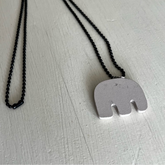 Statement necklaces - Picture 3 of 4